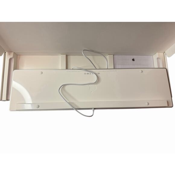 Apple USB Wired Keyboard Numeric Pad Model A1243 White Silver w/ Box & Manual - Picture 3 of 10